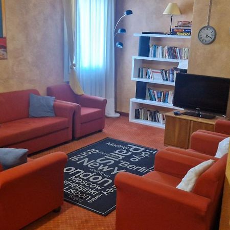 Hotel Marina Torri Del Benaco Εξωτερικό φωτογραφία