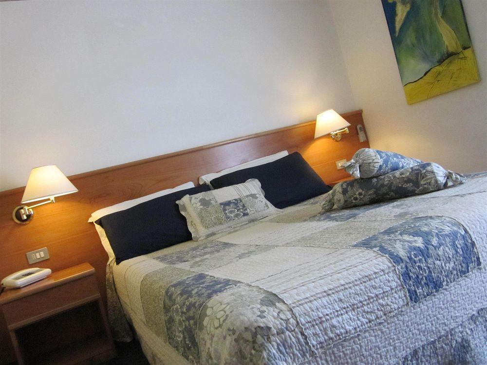 Hotel Marina Torri Del Benaco Εξωτερικό φωτογραφία