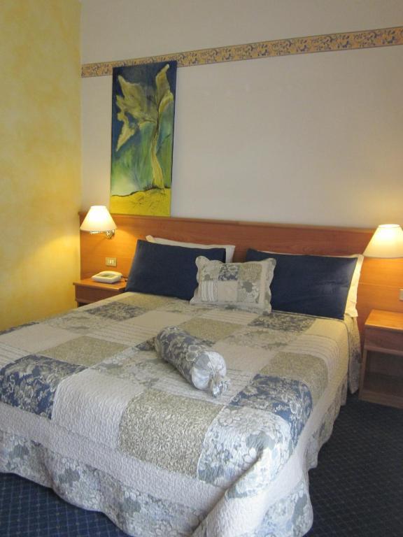 Hotel Marina Torri Del Benaco Δωμάτιο φωτογραφία
