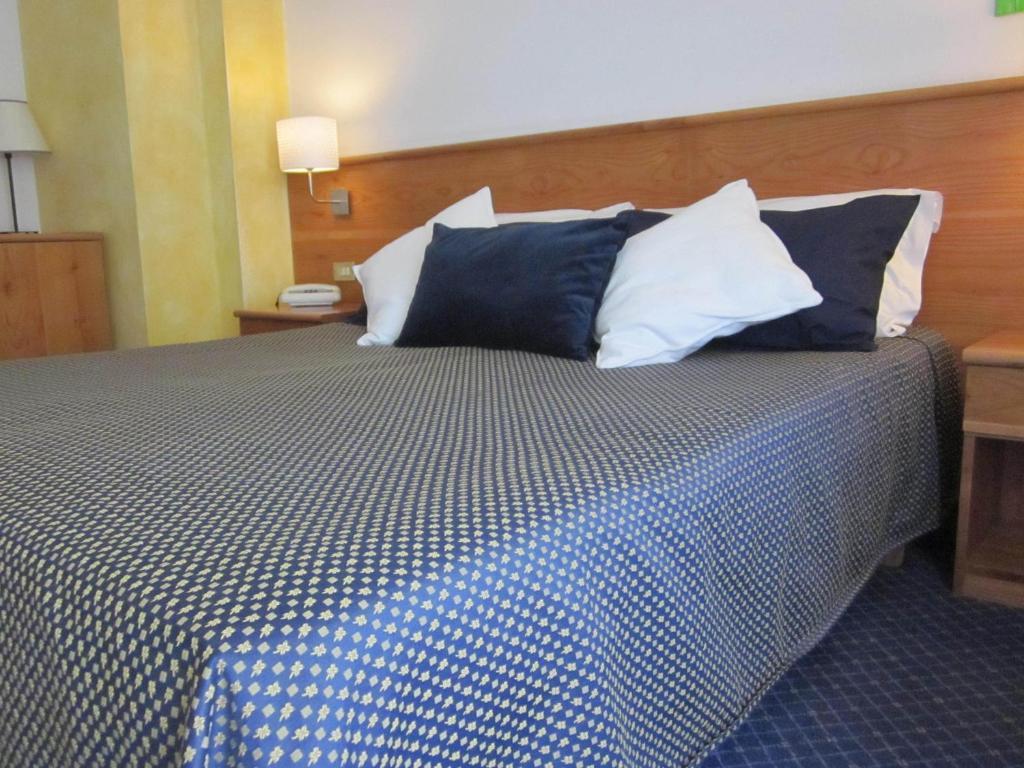 Hotel Marina Torri Del Benaco Δωμάτιο φωτογραφία