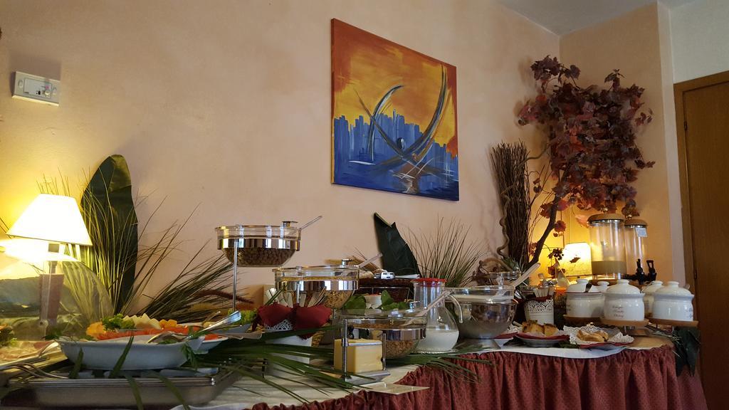 Hotel Marina Torri Del Benaco Εξωτερικό φωτογραφία